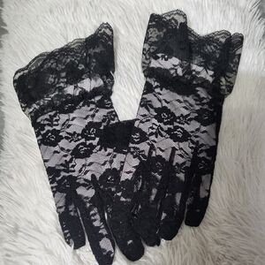 Girls Black Tea Party Lace Gloves-Short Gloves with Ruffled Wrist